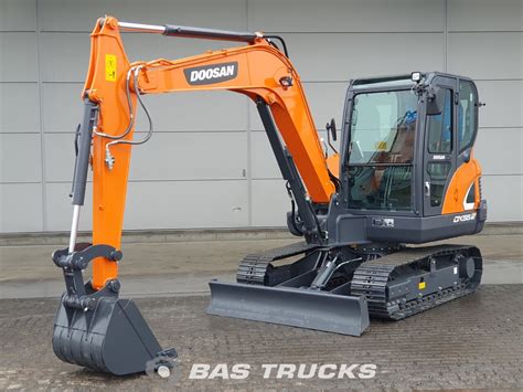 Doosan DX55 Midi Excavator 